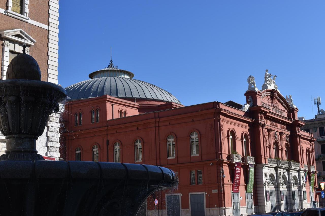 バーリ Residenze Unita D'Italia Bed & Breakfast エクステリア 写真