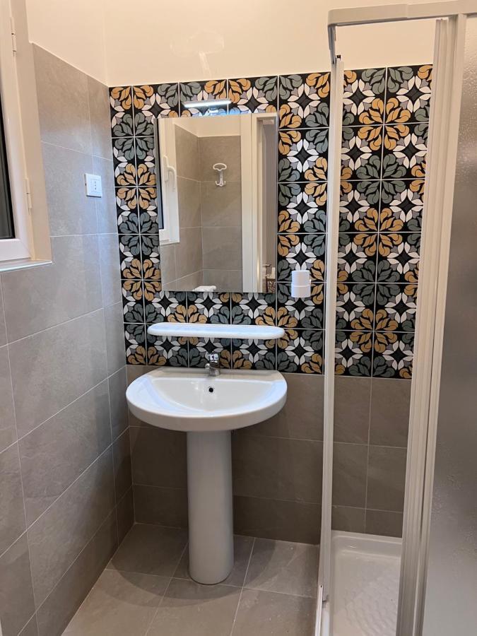 バーリ Residenze Unita D'Italia Bed & Breakfast エクステリア 写真